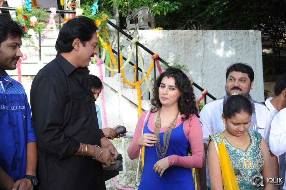 Tharuvatha-Katha-Movie-Opening